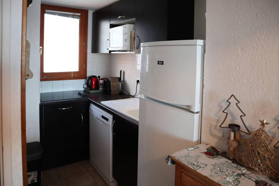 Rent in ski resort 3 room duplex apartment 6 people (1031) - Résidence la Combe d'Or - Les Orres - Kitchenette