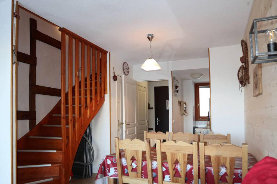 Rent in ski resort 3 room duplex apartment 6 people (1031) - Résidence la Combe d'Or - Les Orres - Living room