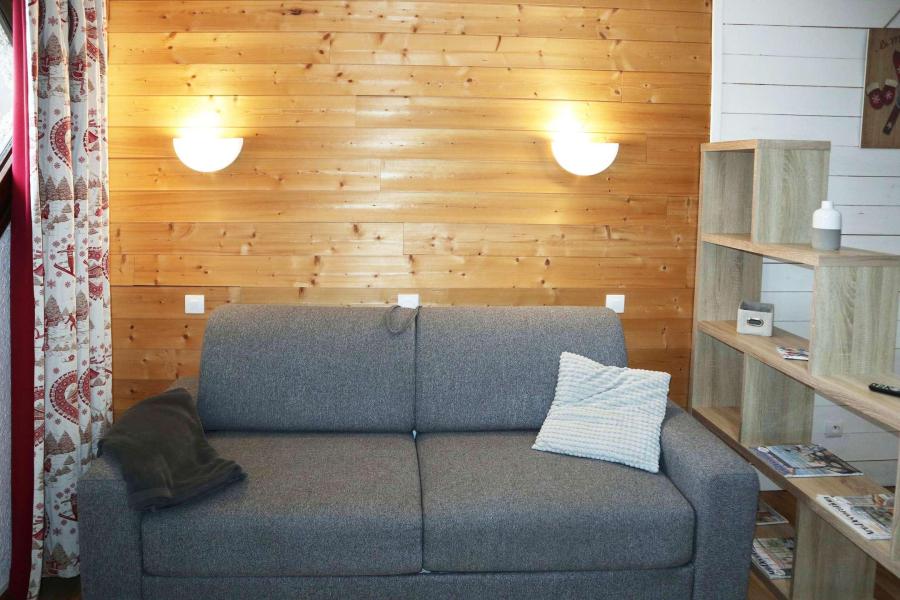 Rent in ski resort RESIDENCE LE 1650 - Les Orres - Living room