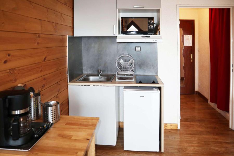 Rent in ski resort Studio 2 people (405) - RESIDENCE LE 1650 - Les Orres - Kitchenette