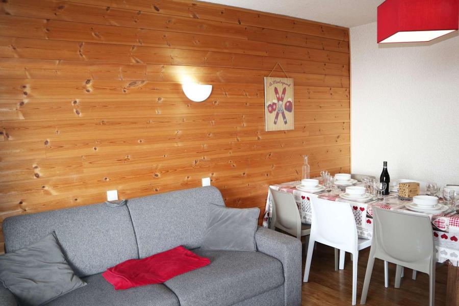 Rent in ski resort Studio 8 people (401) - RESIDENCE LE 1650 - Les Orres - Living room