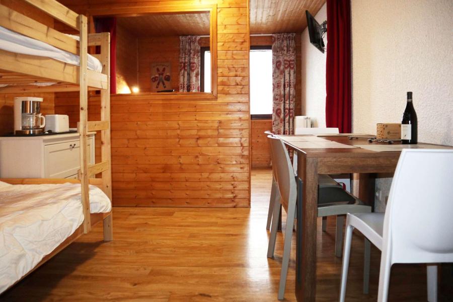 Ski verhuur Studio bergnis 4 personen (102) - RESIDENCE LE 1650 - Les Orres - Woonkamer