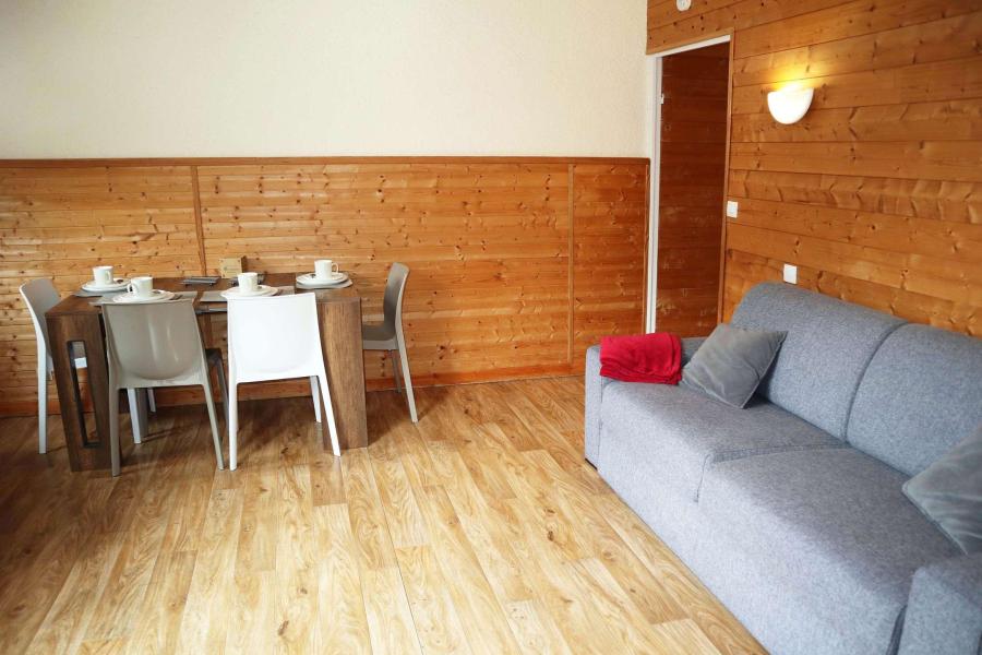 Wynajem na narty Studio z alkową 4 osoby (407) - RESIDENCE LE 1650 - Les Orres - Pokój gościnny