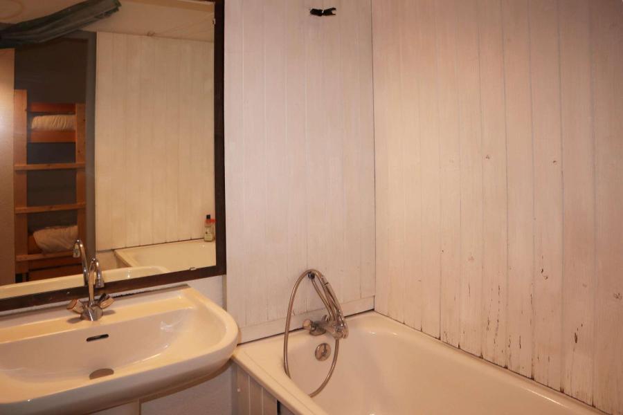 Rent in ski resort Studio sleeping corner 6 people (236) - Résidence le Balcon des Orres - Les Orres