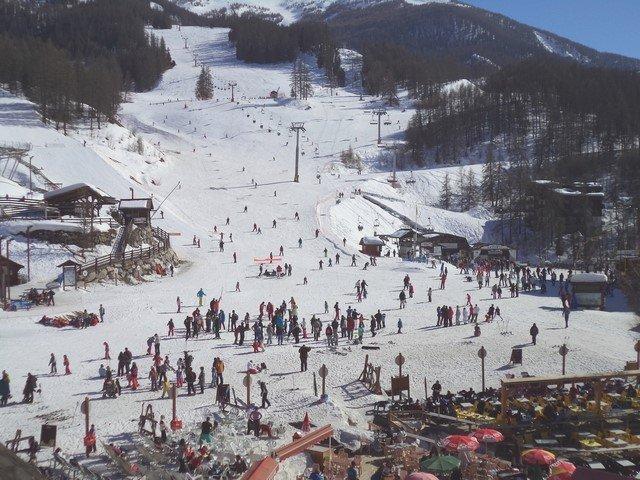 Vacanze in montagna Studio per 2 persone (612) - Résidence le Boussolenc - Les Orres - Esteriore inverno