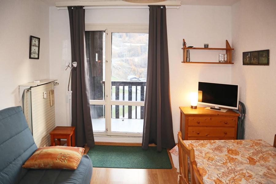 Rent in ski resort Studio 4 people (88) - Résidence le Boussolenc - Les Orres - Apartment