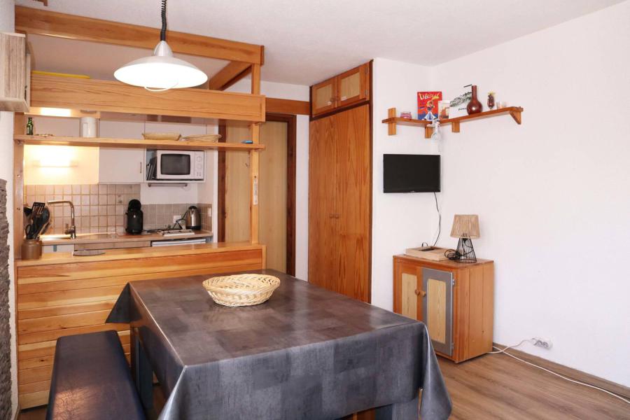 Rent in ski resort Studio sleeping corner 6 people (304) - Résidence le Cairn - Les Orres