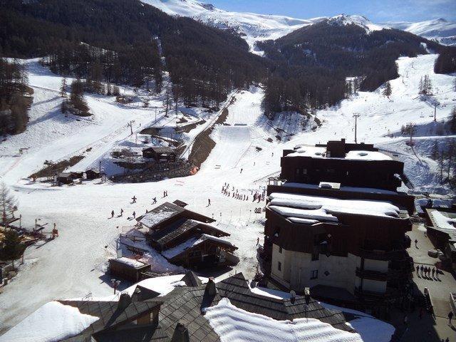 Ski verhuur Studio bergnis 6 personen (905) - Résidence le Cairn - Les Orres - Buiten winter
