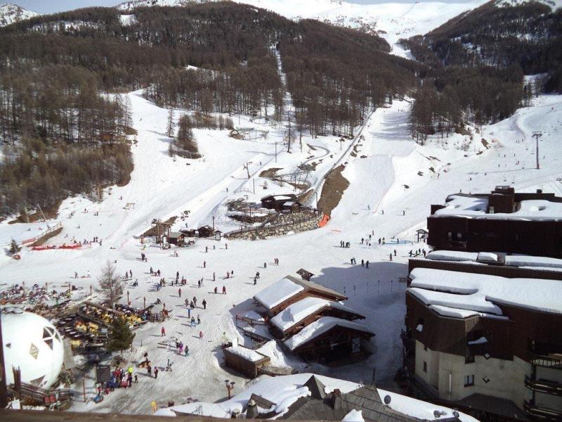 Ski verhuur Résidence le Cairn - Les Orres - Buiten winter