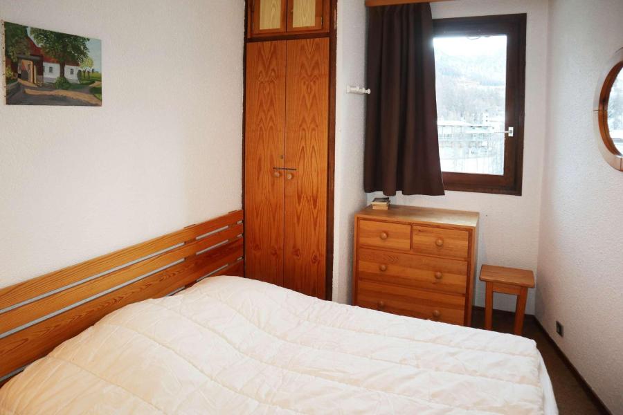 Rent in ski resort 2 room apartment sleeping corner 6 people (407) - Résidence le Cairn - Les Orres