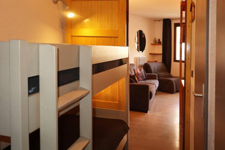 Rent in ski resort Studio sleeping corner 4 people (278) - Résidence le Cairn - Les Orres - Apartment