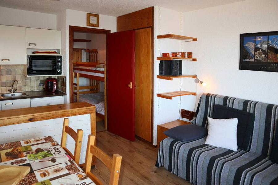 Rent in ski resort Studio sleeping corner 4 people (280) - Résidence le Cairn - Les Orres - Apartment