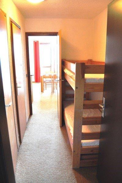 Rent in ski resort Studio sleeping corner 4 people (411) - Résidence le Cairn - Les Orres - Apartment