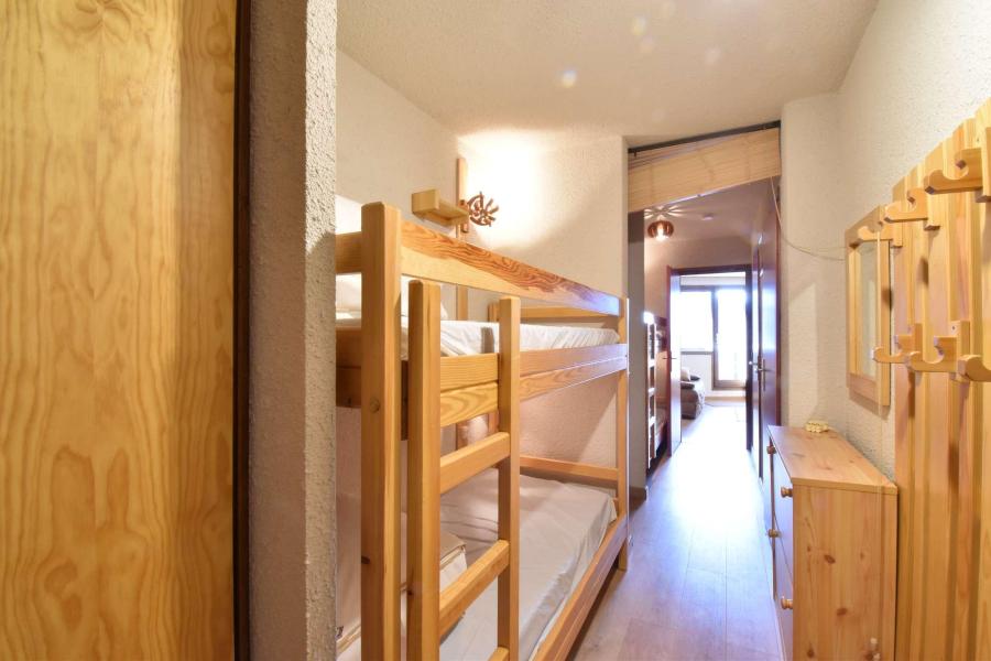 Rent in ski resort Studio sleeping corner 6 people (708) - Résidence le Cairn - Les Orres - Apartment