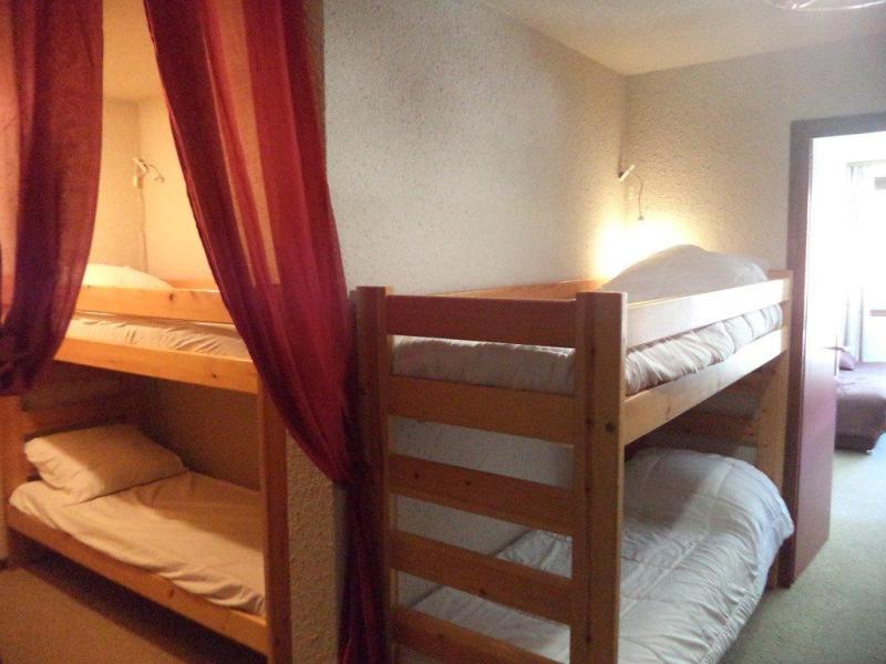 Rent in ski resort Studio sleeping corner 6 people (905) - Résidence le Cairn - Les Orres - Apartment