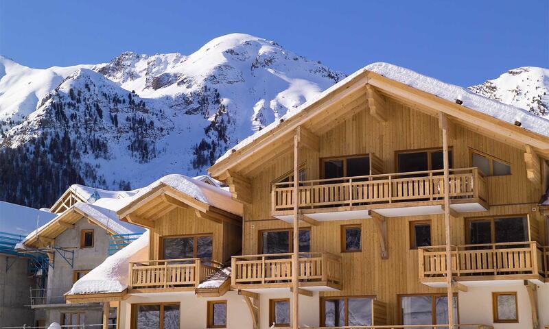 Location au ski Résidence Le Parc des Airelles *** - Maeva Home - Les Orres - Extérieur hiver