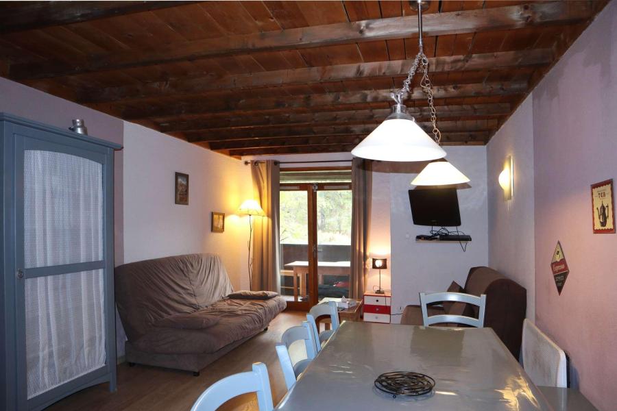 Rent in ski resort 2 room apartment 7 people (321) - Résidence le Silhourais - Les Orres