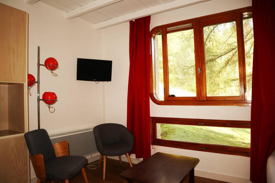 Alquiler al esquí Apartamento cabina 2 piezas para 6 personas (323) - Résidence le Silhourais - Les Orres - Estancia