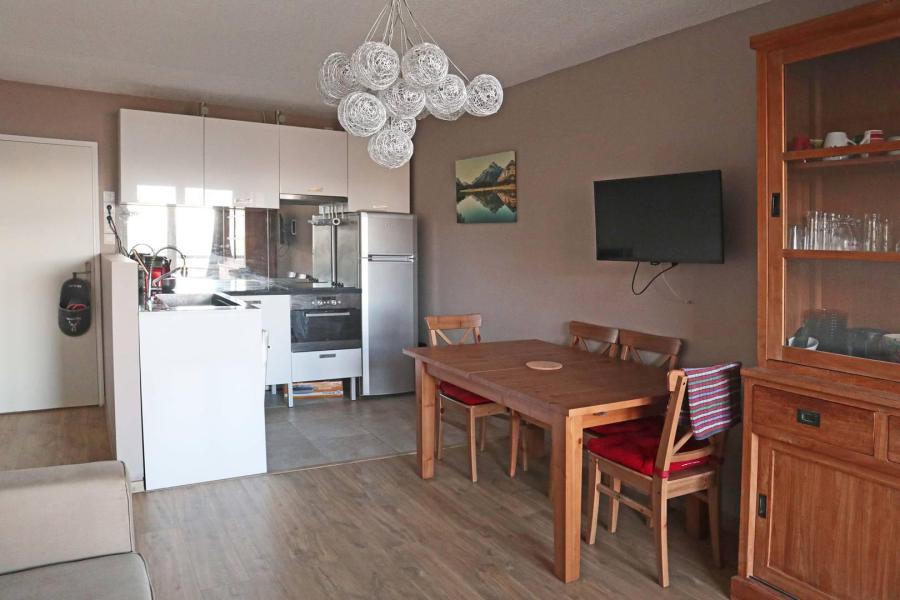Rent in ski resort 2 room apartment sleeping corner 8 people (307) - Résidence le Sunny Snow - Les Orres - Kitchenette