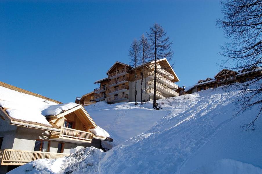 Location au ski Résidence les Balcons de Bois Méan - Les Orres - Extérieur hiver