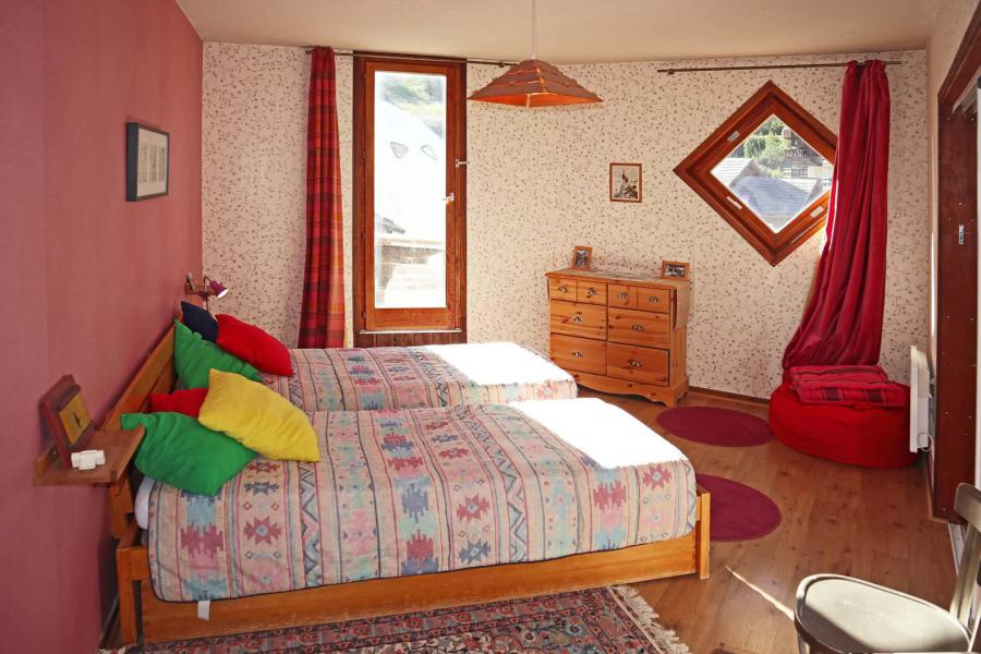 Alquiler al esquí Apartamento cabina 2 piezas para 6 personas (004) - Résidence les Carlines - Les Orres - Habitación