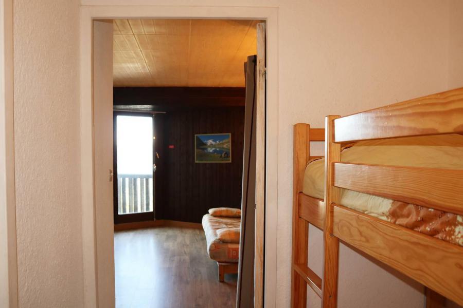 Rent in ski resort Studio 4 people (006) - Résidence les Carlines - Les Orres - Cabin