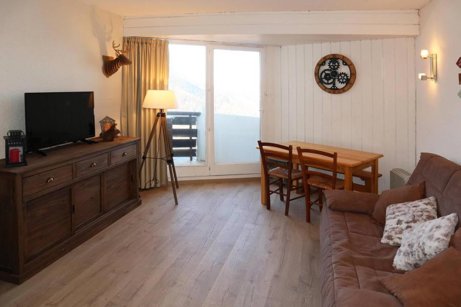 Rent in ski resort Studio 4 people (008) - Résidence les Carlines - Les Orres - Apartment