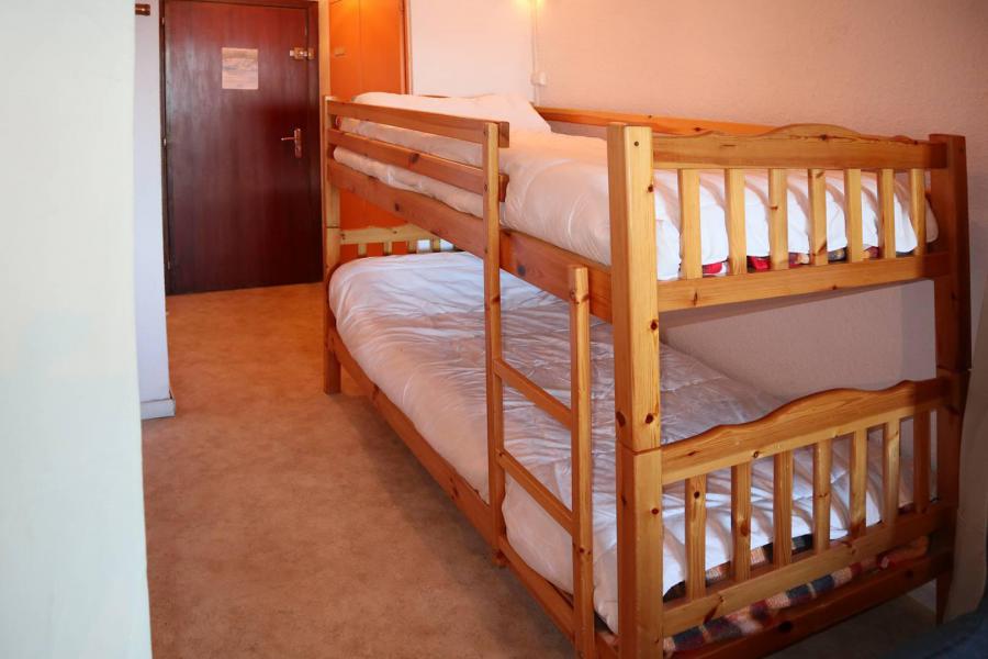 Rent in ski resort Studio sleeping corner 4 people (041) - Résidence les Cembros - Les Orres - Cabin