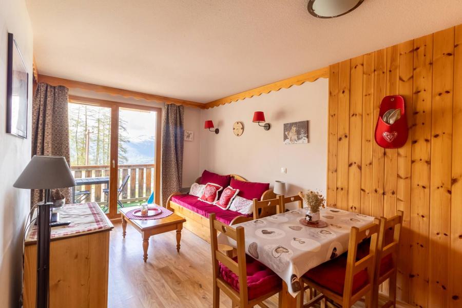 Rent in ski resort 3 room apartment 6 people (102) - Résidence les Colchiques - Les Orres - Living room