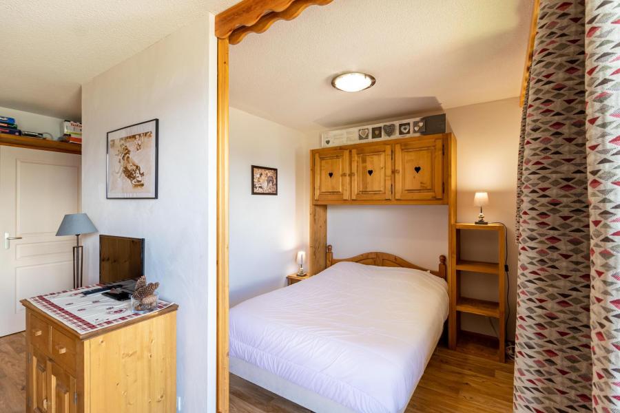 Ski verhuur Appartement 3 kamers 6 personen (102) - Résidence les Colchiques - Les Orres - Kamer