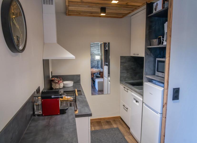 Rent in ski resort Studio sleeping corner 4 people (302) - Résidence les Edelweiss - Les Orres - Kitchen