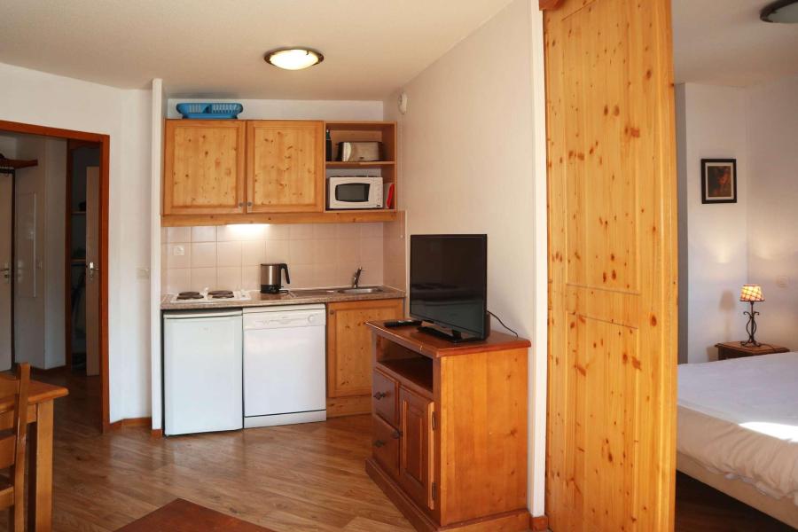 Rent in ski resort 2 room apartment 6 people (815) - Résidence les Eglantines - Les Orres