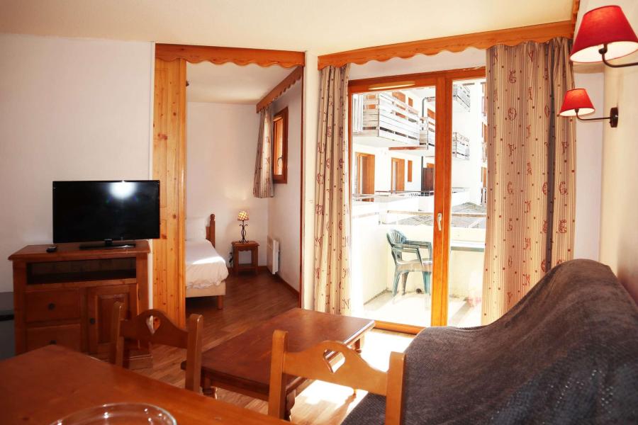 Ski verhuur Appartement 2 kamers 6 personen (815) - Résidence les Eglantines - Les Orres - Woonkamer