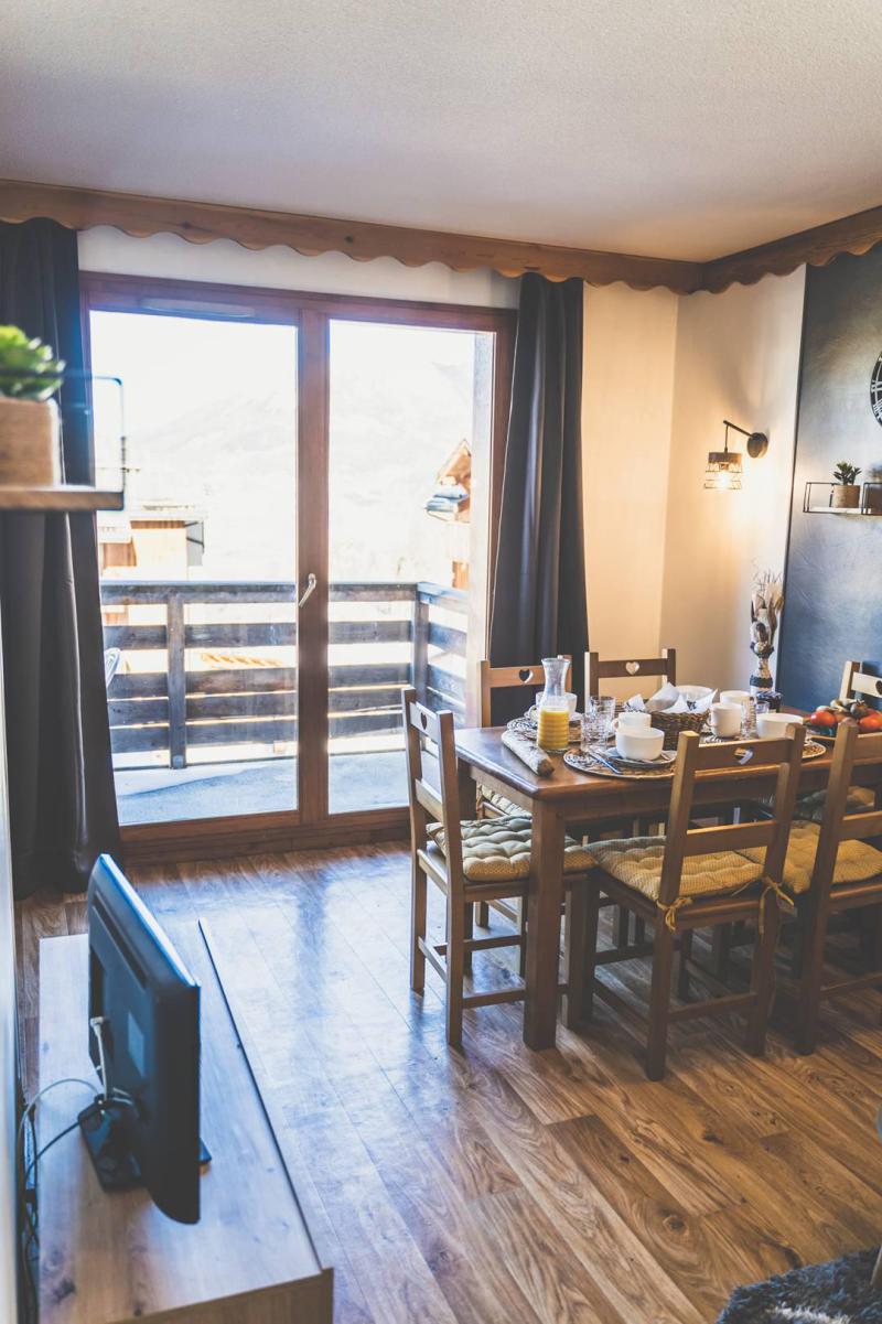 Ski verhuur Appartement 2 kamers bergnis 6 personen (811) - Résidence les Eglantines - Les Orres - Woonkamer