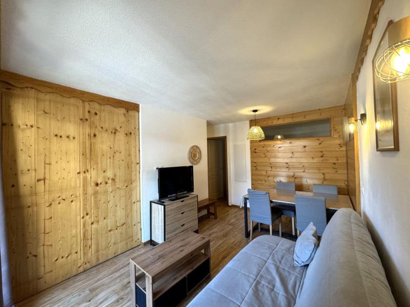 Rent in ski resort 2 room apartment 6 people (1213) - Résidence les Erines - Les Orres - Living room