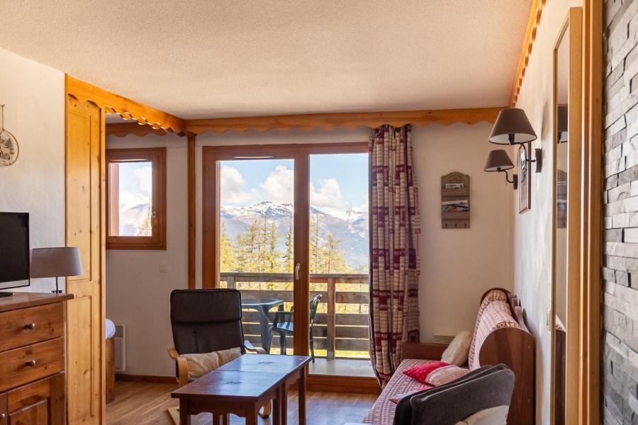 Rent in ski resort 4 room duplex apartment 10 people (1204) - Résidence les Erines - Les Orres - Living room