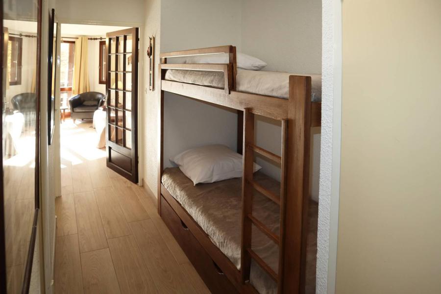 Rent in ski resort 2 room apartment sleeping corner 6 people (472) - Résidence les Flocons - Les Orres - Bunk beds