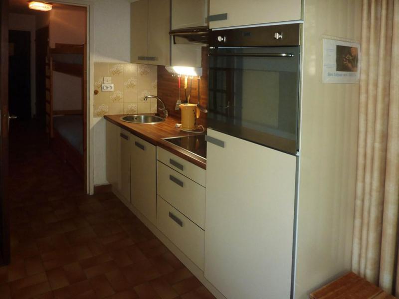 Rent in ski resort 2 room apartment sleeping corner 6 people (473) - Résidence les Flocons - Les Orres - Kitchen