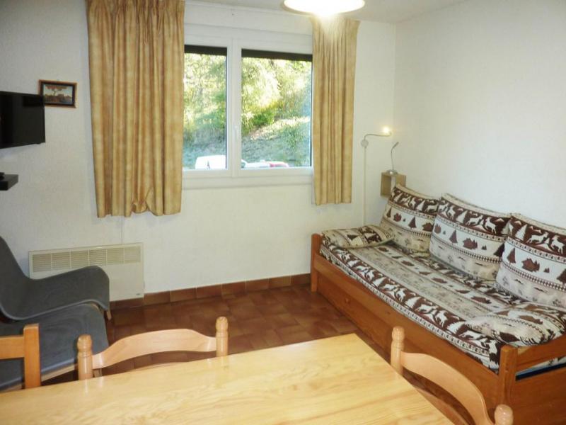 Rent in ski resort 2 room apartment sleeping corner 6 people (473) - Résidence les Flocons - Les Orres - Living room