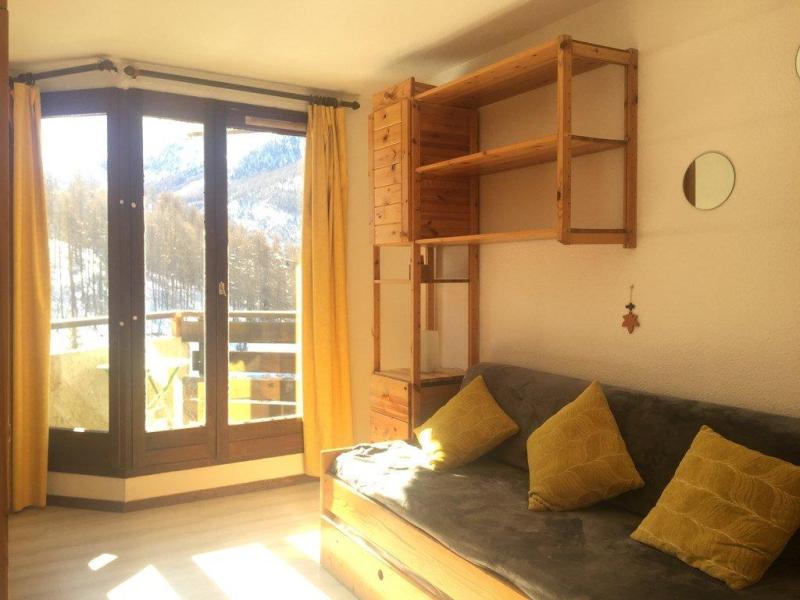 Rent in ski resort Studio sleeping corner 4 people (24) - Résidence les Gradins - Les Orres - Apartment