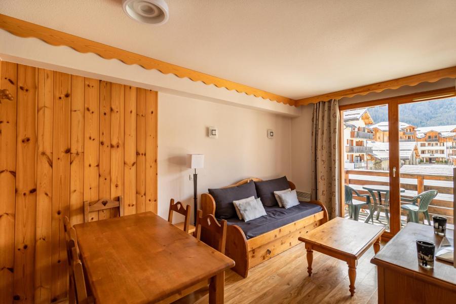 Rent in ski resort 2 room apartment sleeping corner 6 people (MBC709) - Résidence les Hauts de Préclaux - Les Orres - Living room