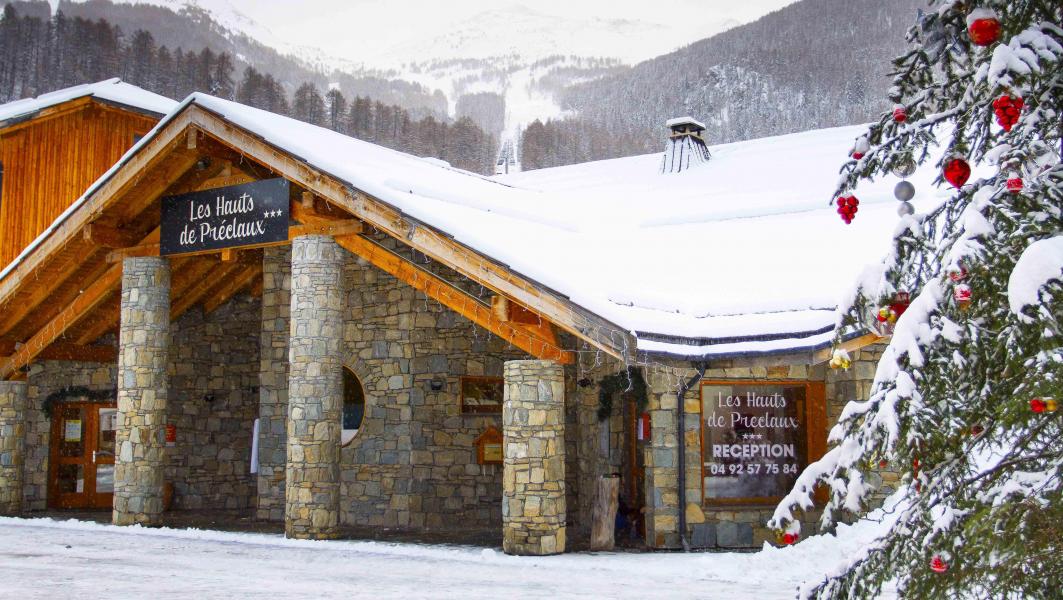 Location au ski Résidence les Hauts de Préclaux - Les Orres - Extérieur hiver