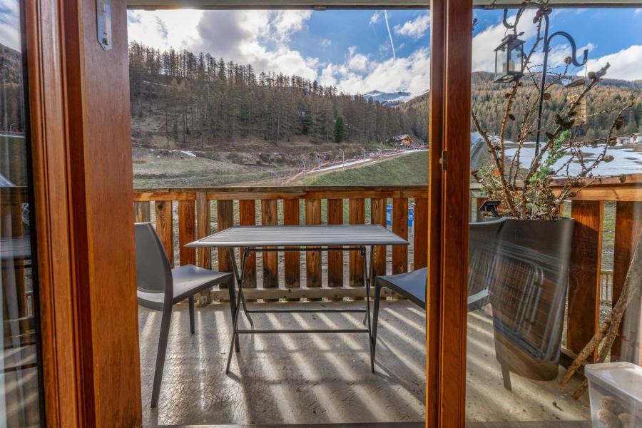 Rent in ski resort 2 room apartment cabin 6 people (MBB206) - Résidence les Hauts de Préclaux I - Les Orres - Winter outside