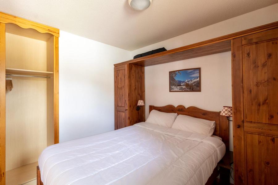Rent in ski resort 2 room apartment sleeping corner 6 people (2007) - Résidence les Silènes - Les Orres - Bedroom