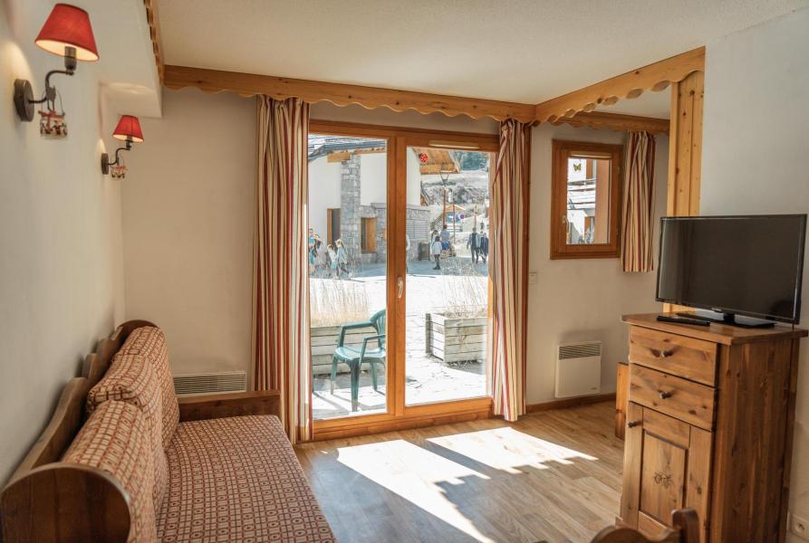 Rent in ski resort 2 room apartment sleeping corner 6 people (2015) - Résidence les Silènes - Les Orres - Living room