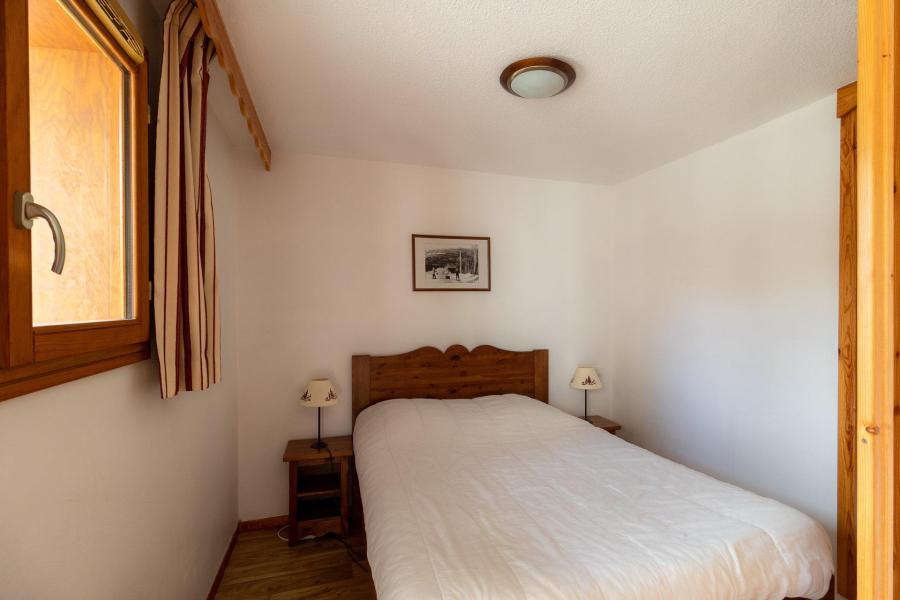 Rent in ski resort 2 room apartment sleeping corner 6 people (2119) - Résidence les Silènes - Les Orres - Bedroom