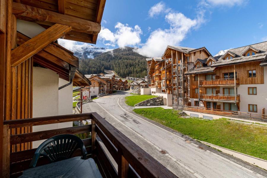 Rent in ski resort 2 room apartment sleeping corner 6 people (2203) - Résidence les Silènes - Les Orres - Terrace