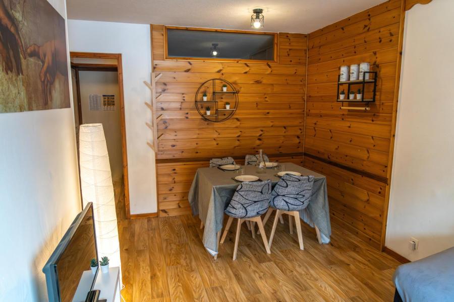 Ski verhuur Appartement 2 kamers 4 personen (2221) - Résidence les Silènes - Les Orres - Woonkamer