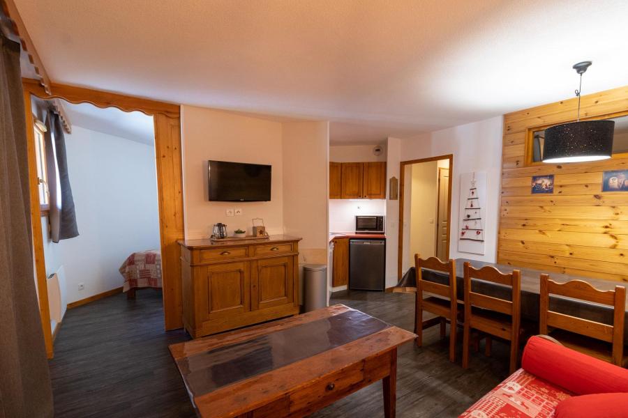 Ski verhuur Appartement 2 kamers 8 personen (2008) - Résidence les Silènes - Les Orres - Woonkamer