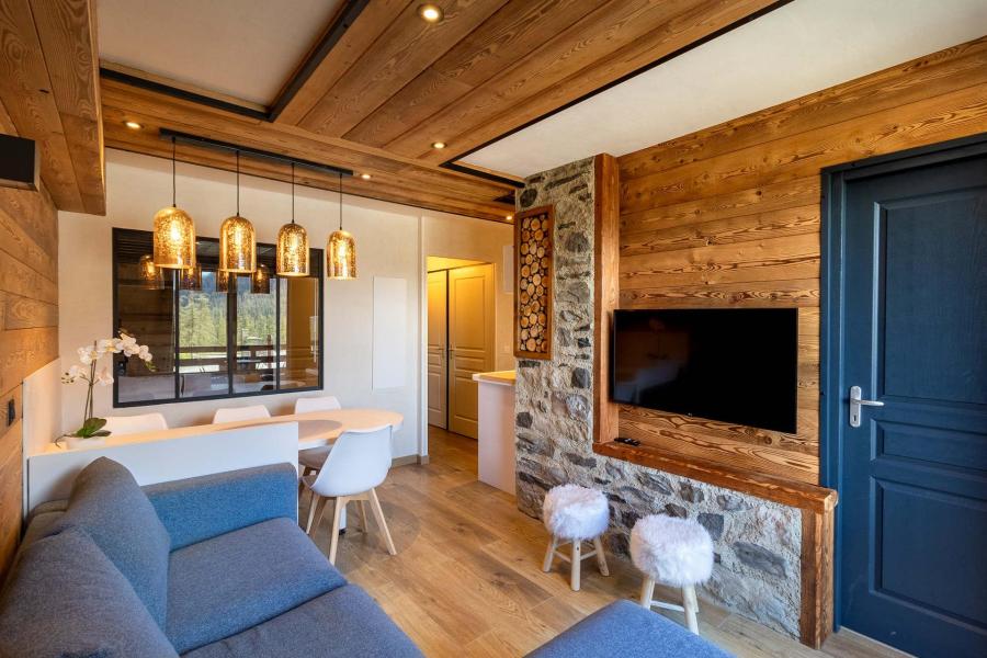 Rent in ski resort 2 room apartment sleeping corner 6 people (MBC602) - Résidence les Valérianes - Les Orres - Living room